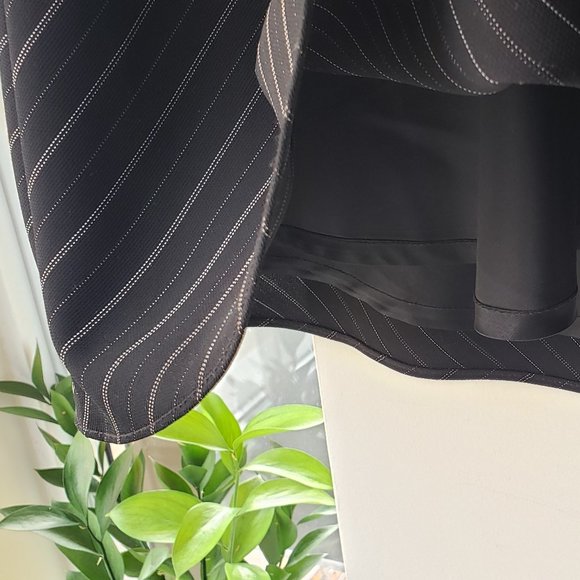 Tristan & Iseut A-line Pinstripe Lined Skirt Black, 2 - Picture 9 of 10